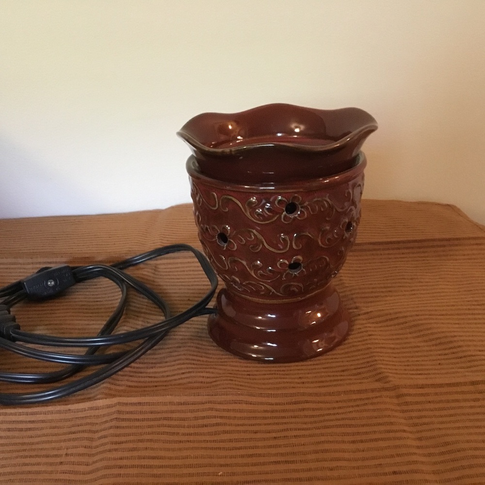 Scentsy wax warmer